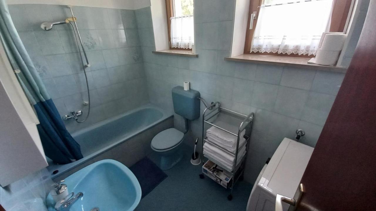 Apartma Nona Roza Zgornje Skofije Exterior photo